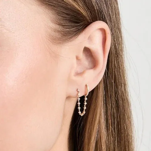 Earrings ef collection Diamond Mini Huggie Prong Set Chain Stud Earring